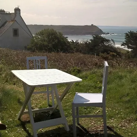Studio Plomodiern